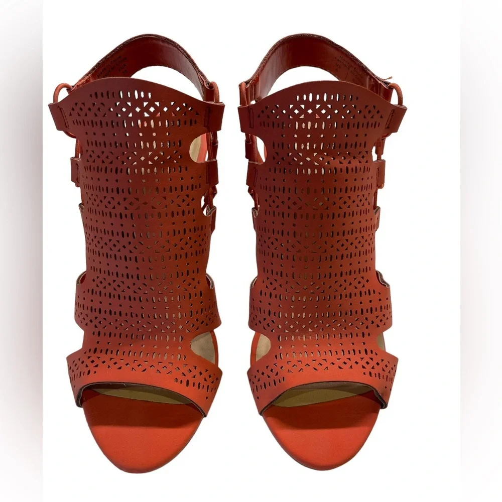 KStudio - coral heels - size 6.5m - EUC - Picture 2 of 6